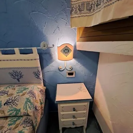 Casa Ichnusa - 1 Bedroom Seaview شقة مارينيلاّ